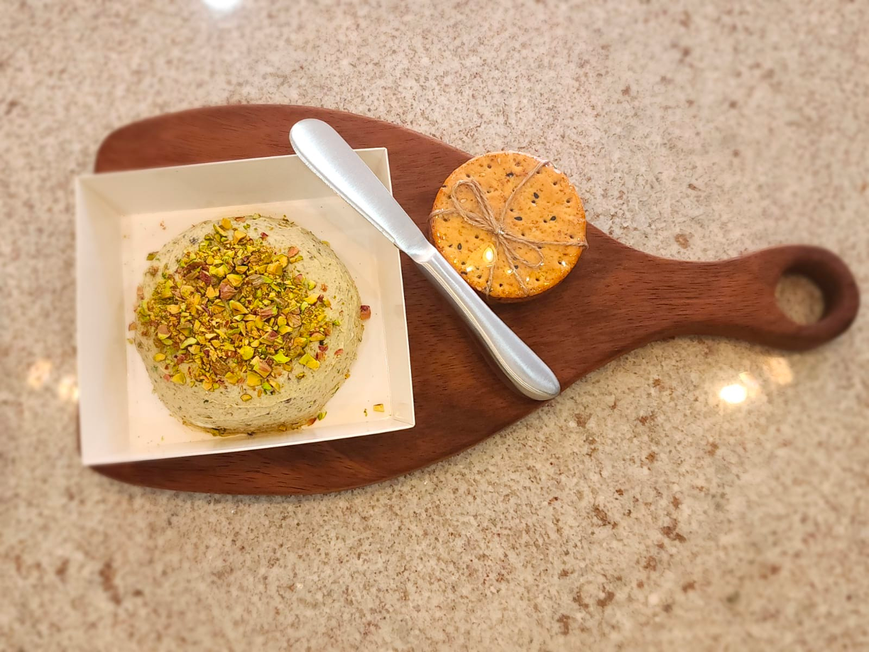 Queso con Ostiones Ahumados