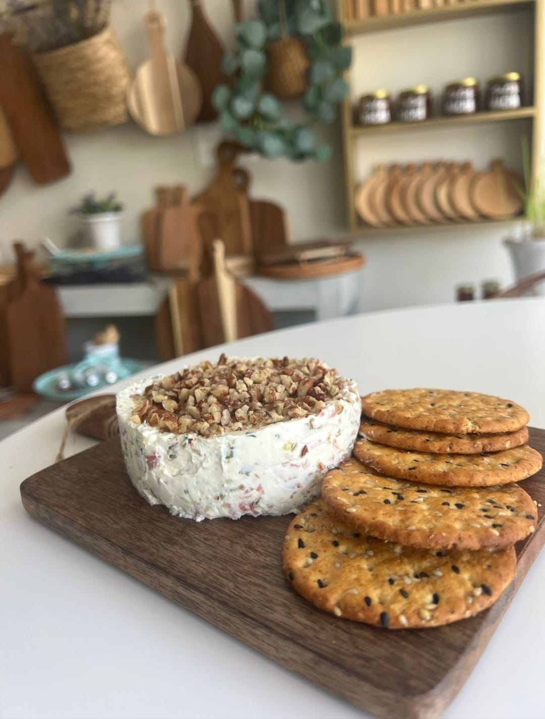 Queso Untable con Salami